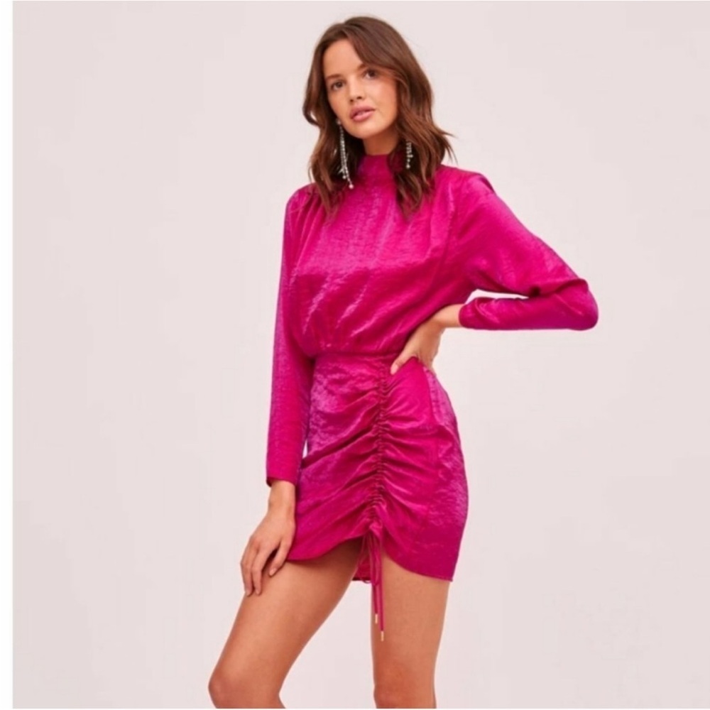 Finders Keepers Chic Pink Ruched Mini Dress size  XXS